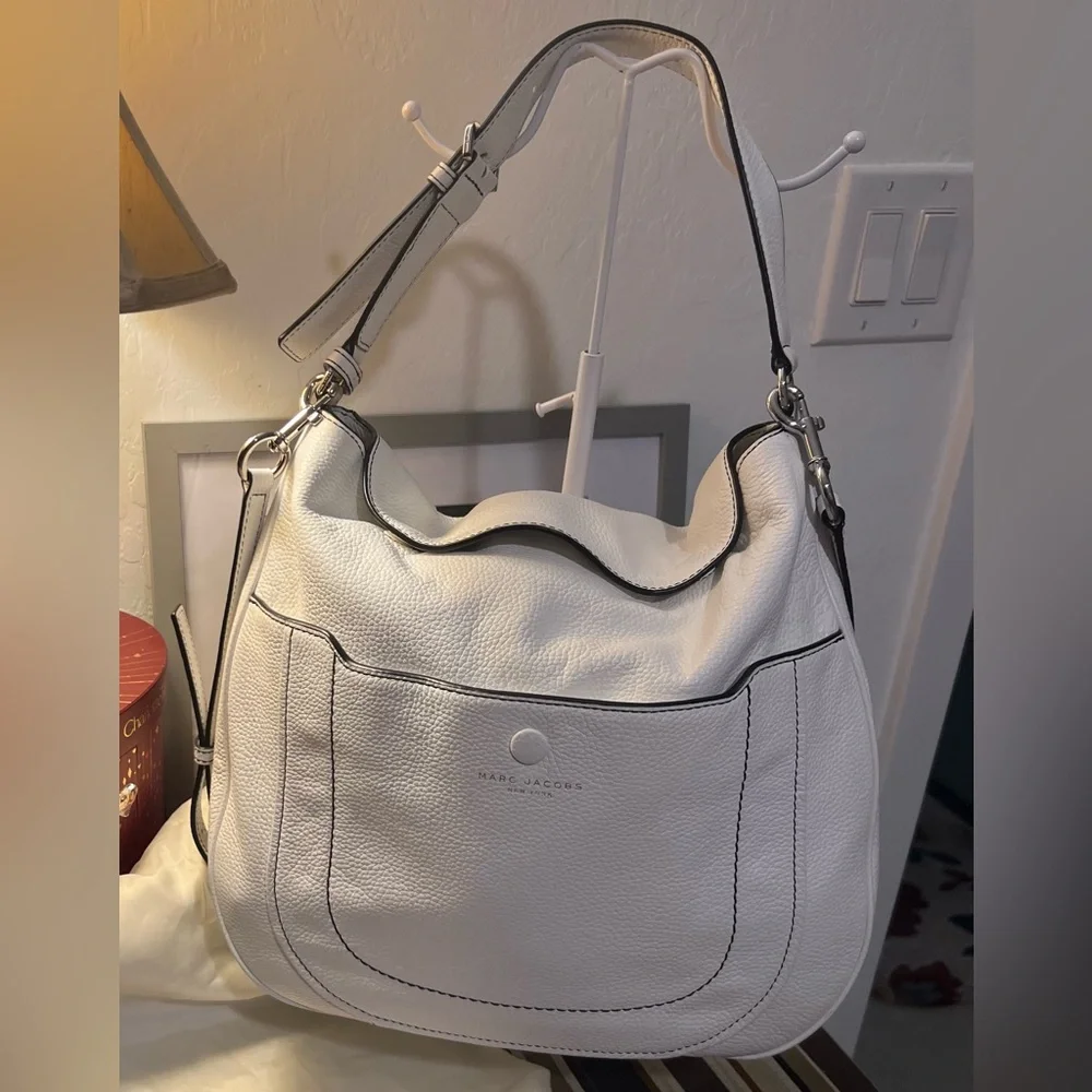Marc Jacobs Empire City Hobo double strap Pebble Leather Porcelain Shoulder Bag